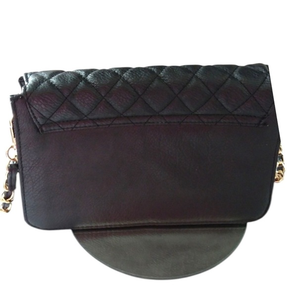 Charlotte Russe Black Quilt Pebbled Faux Leather Bag Gold Detachable Chain Strap - Picture 8 of 11